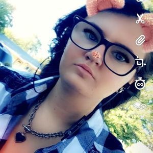 Meet your Posher, Lele